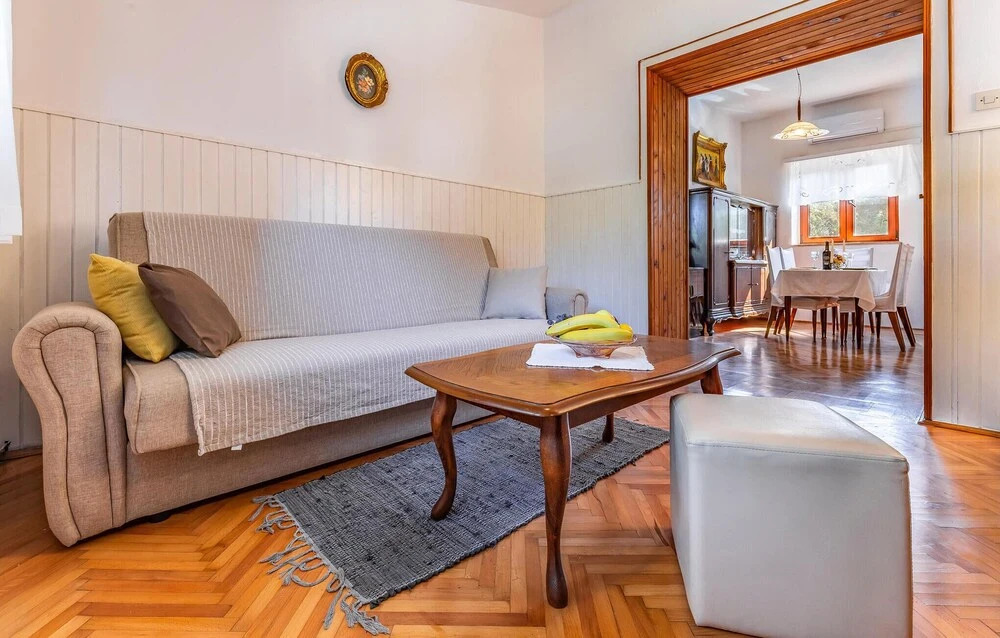 Pet Friendly Home In Pula With Ethernet Internet