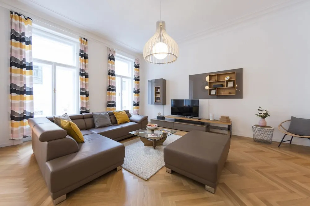 Singerstraße Luxury Apartment
