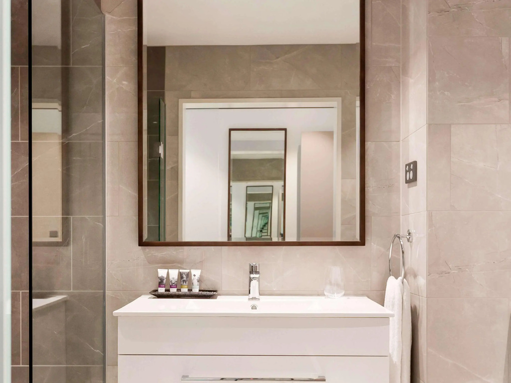 Mercure Auckland Queen Street