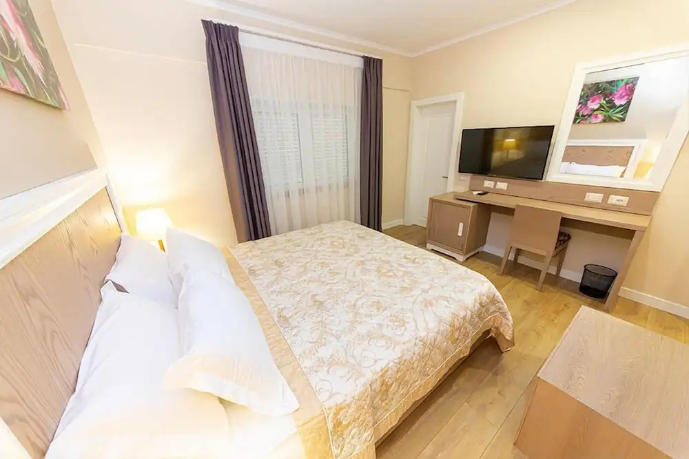 FM Hotel 02 Tirana