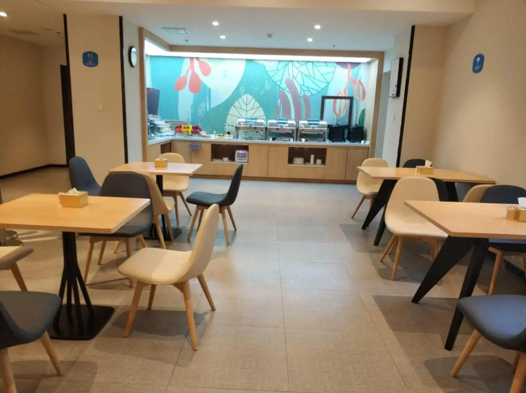 HanTing Hotel (Shenyang Wanlian Subway Station)