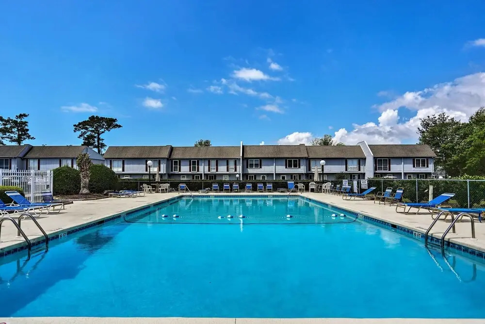 1 Mi to Cherry Grove Beach: Quiet Escape w/ Deck