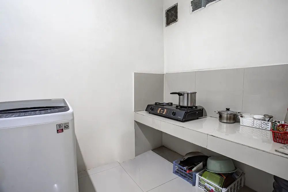 Hotel O Almahyra Guest House Syariah