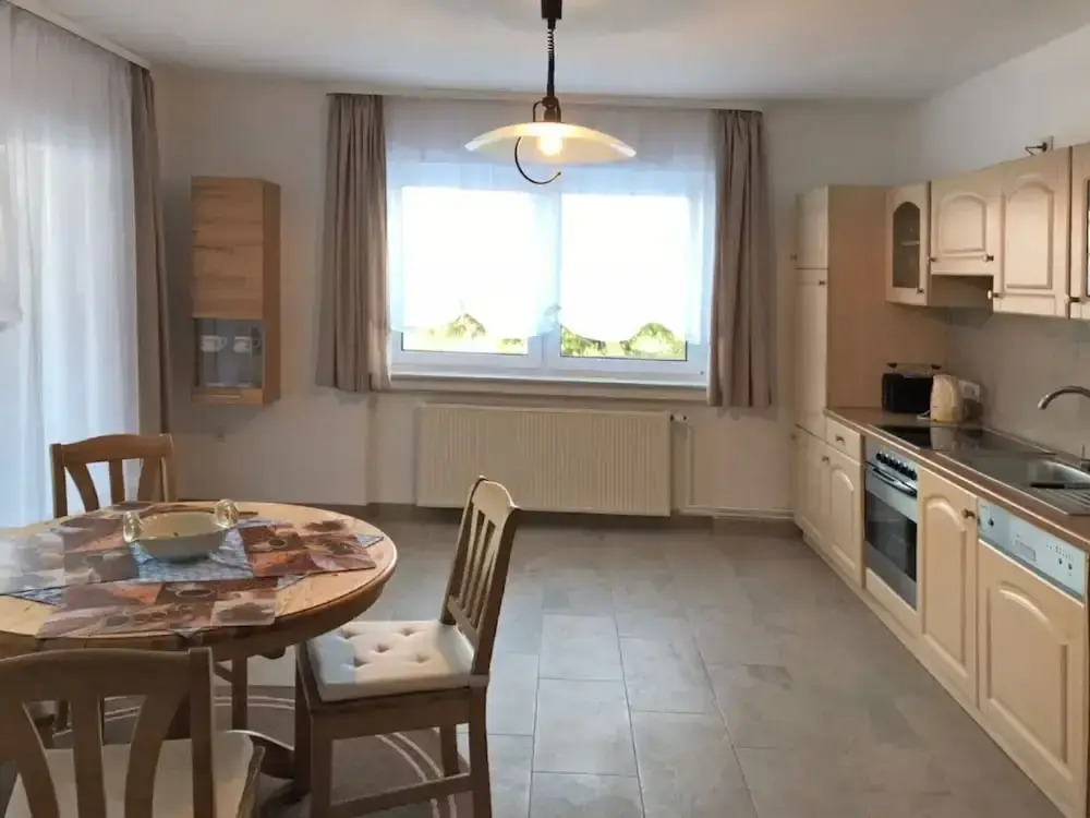 Cozy Apartment in Ellar With Garden