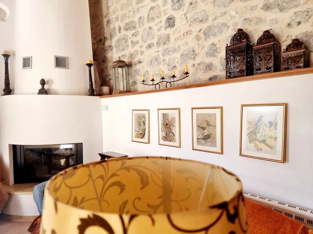 Stone Suites & Villas by Open City Hotel