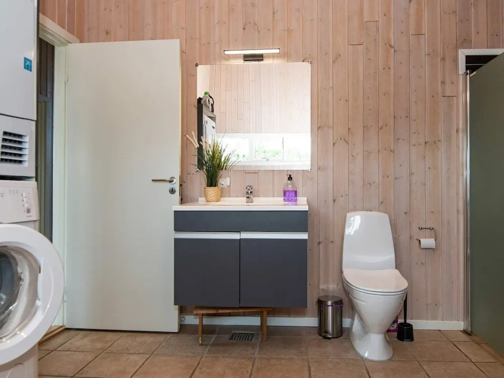 6 person holiday home in Tarm