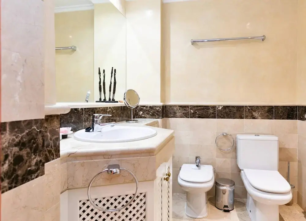 Luxury Apartment With Sea View In Marbella