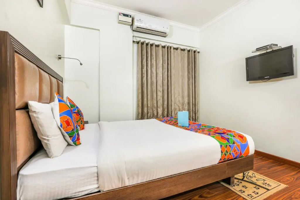 Fabhotel Sri Krishna Suites