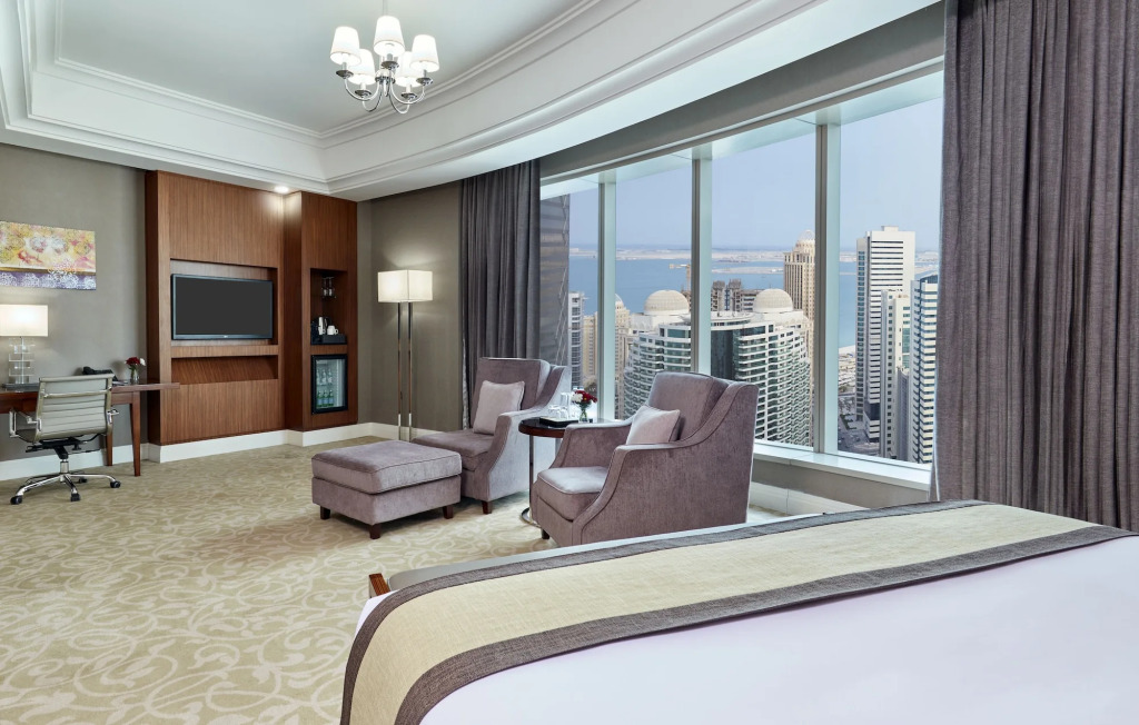 Best Plaza West Bay Hotel