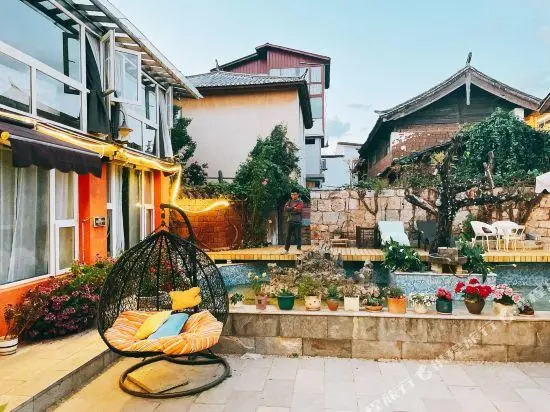 Lijiang Free Fragrant Inn