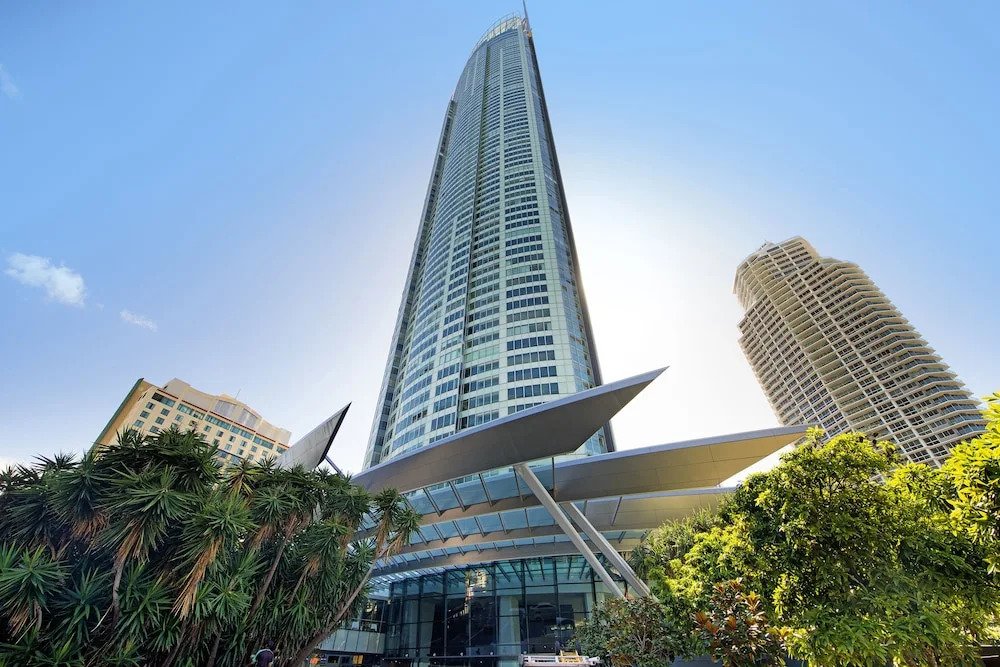 Private 3 Bed Ocean View Q Surfers Paradise