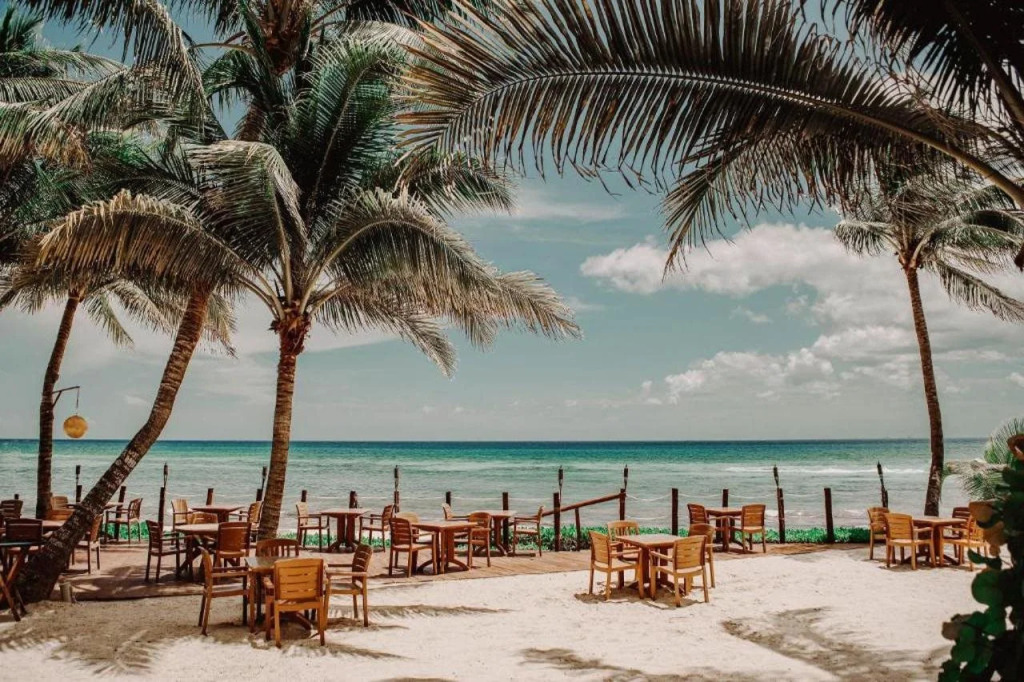 Petit Lafitte Beach Front Hotel & Bungalows