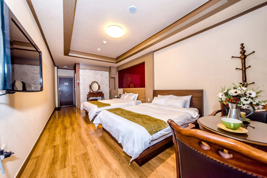 Sky Leaders Hotel
