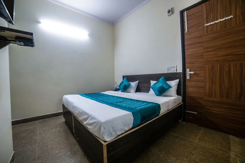 OYO 14388 UK Residency