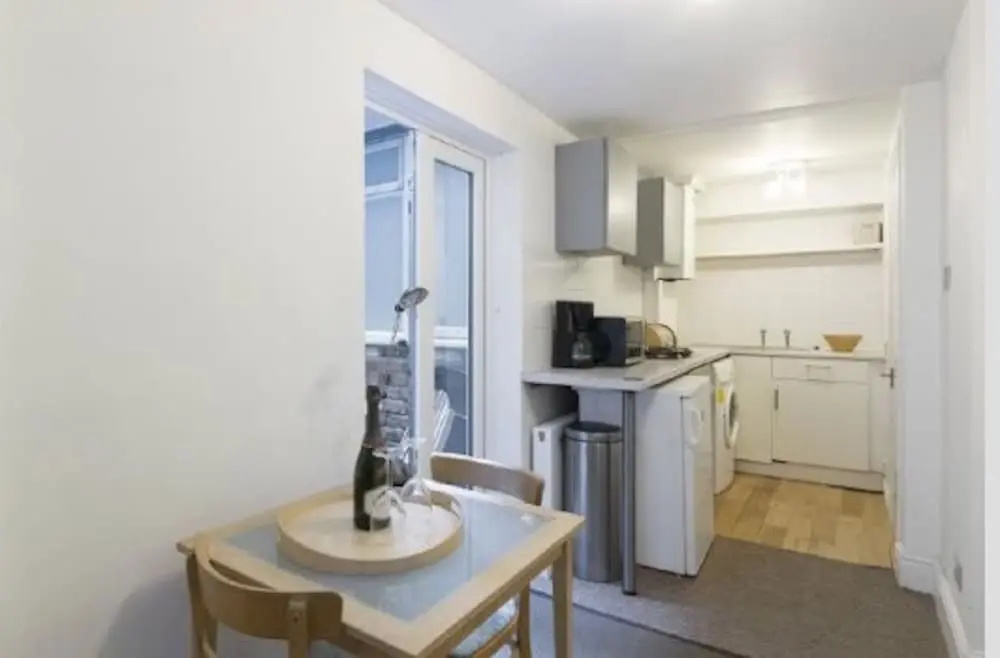 Kensington Olympia Apartments