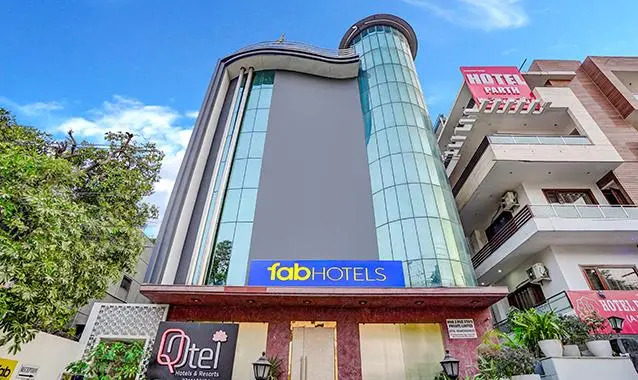 FabHotel Kaushambi