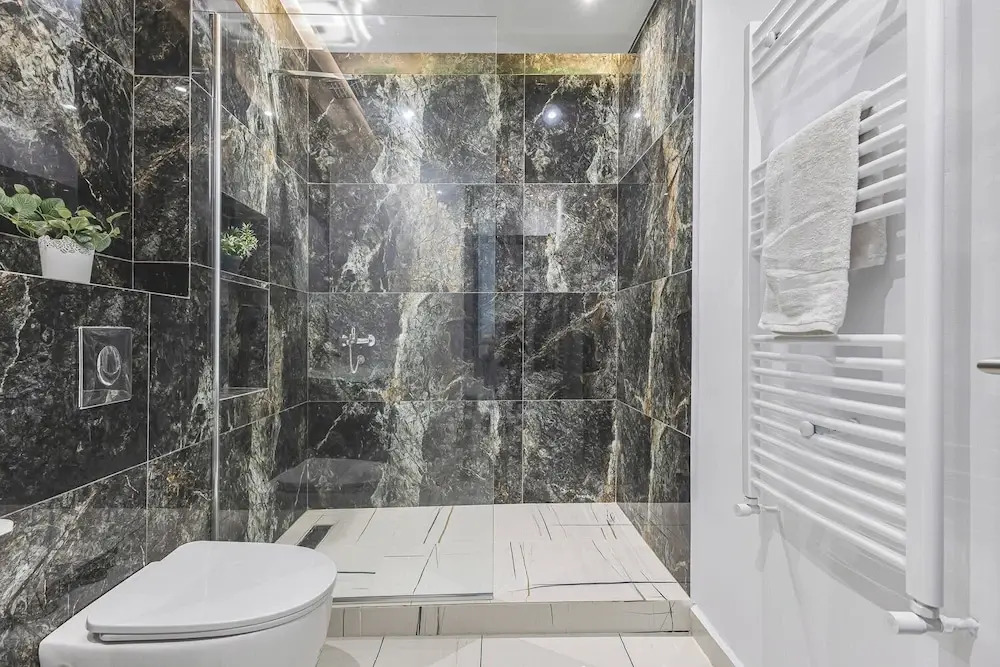 Appartement coquet de 3 pièces à Birkhadem