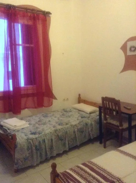 Niki Rooms
