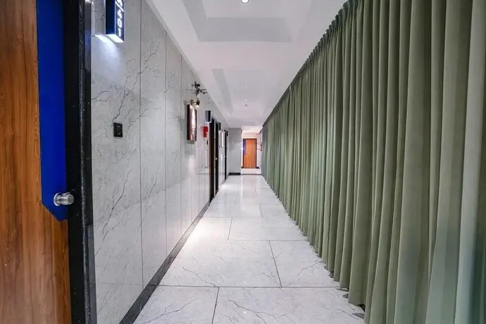 Fabhotel Royal Orbits