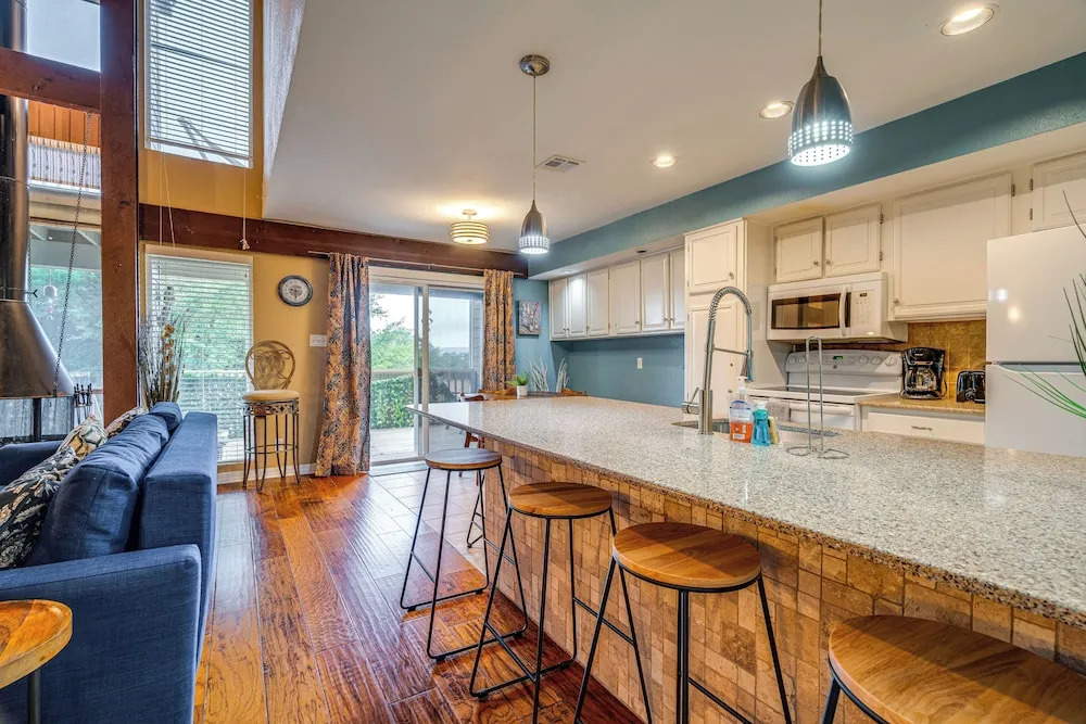 Lago Vista Golf Getaway w/ Decks + Pool Access!