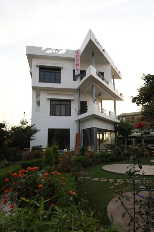 Riverview Resort