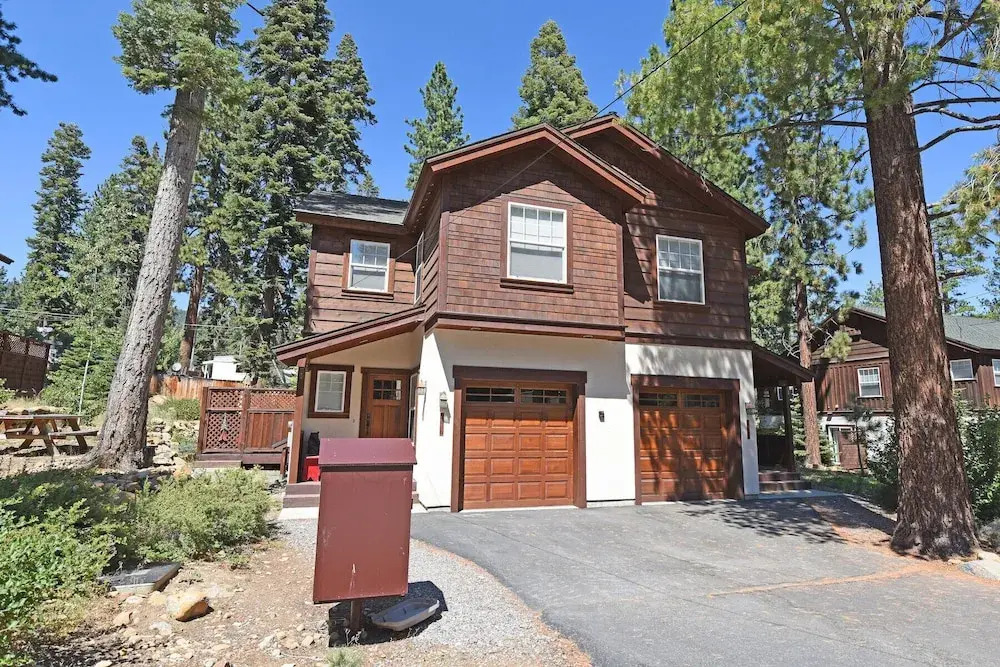 Sunny Woods Acres Near Golf & Adventure Park