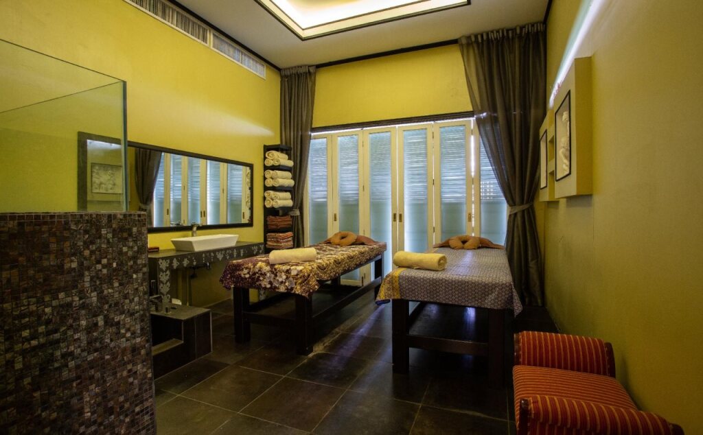 voco Bangkok Surawong by IHG