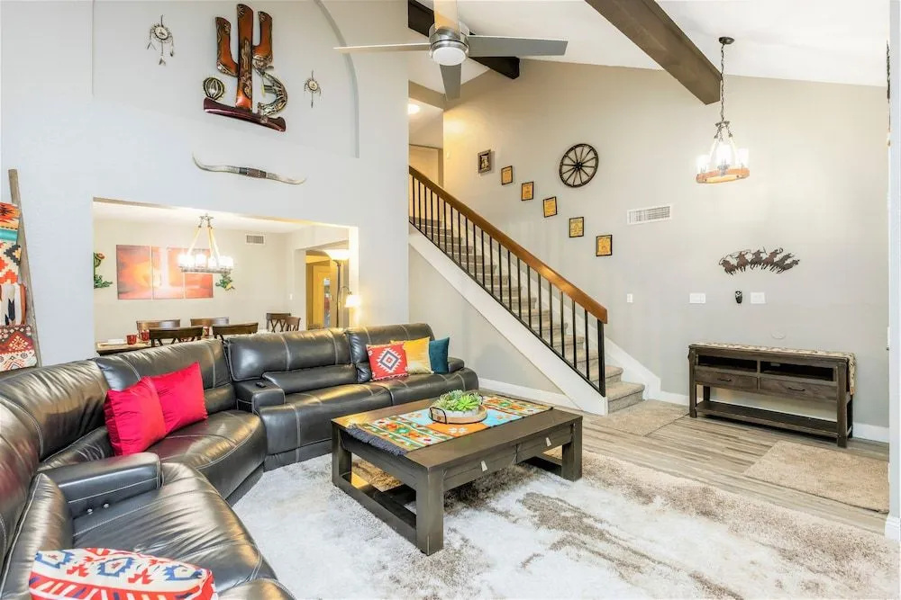 Rusty Spur by BlueBarrel Homes