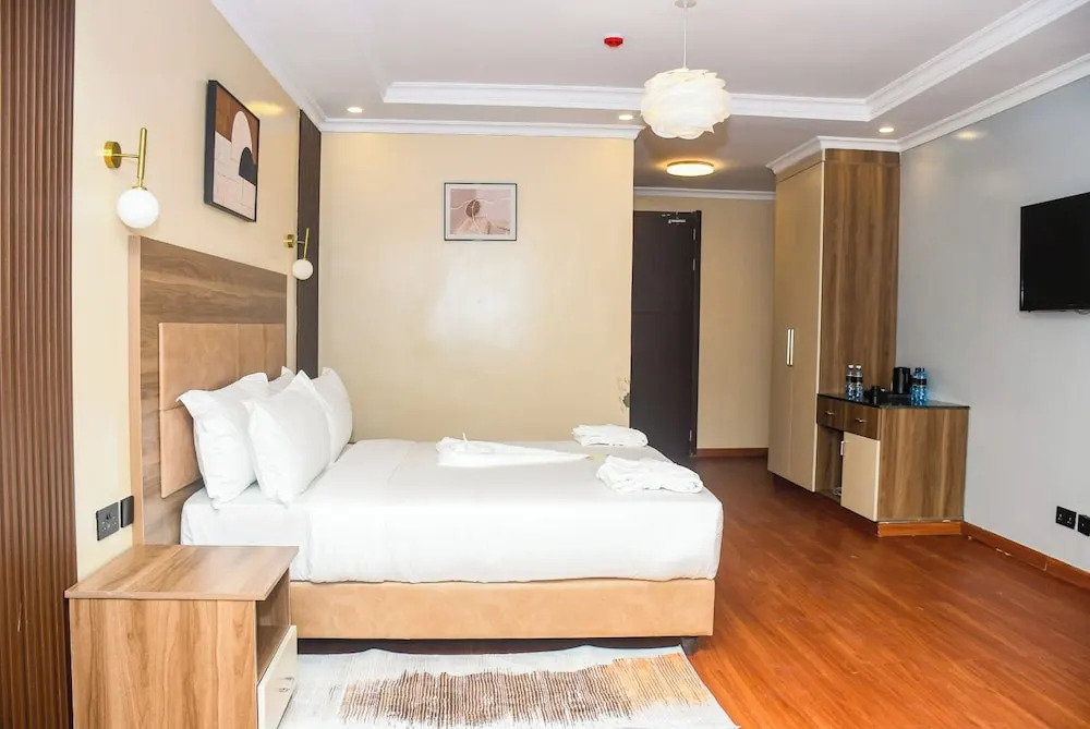 Deluxe Apartments at Sebai Suites By Karibu Stays