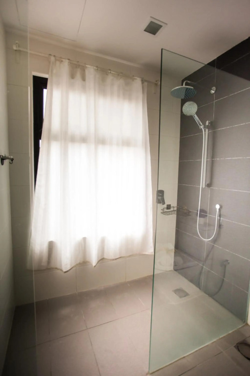 Cozy contemporary homestay @ Suasana suites