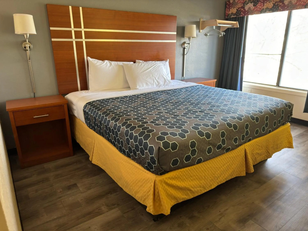 Econo Lodge Waite Park - St Cloud