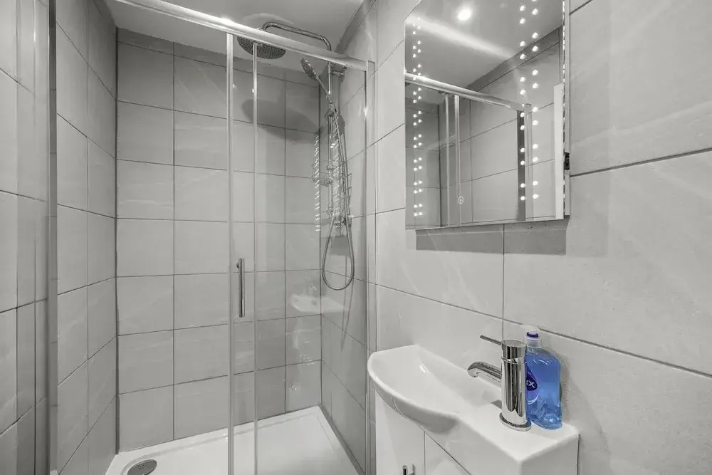 Sunset Townhouse With Free Parking