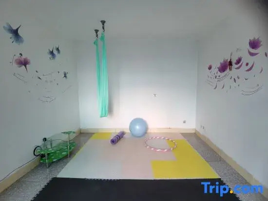 Yueji Hostel (Tengchong Fortune Center)