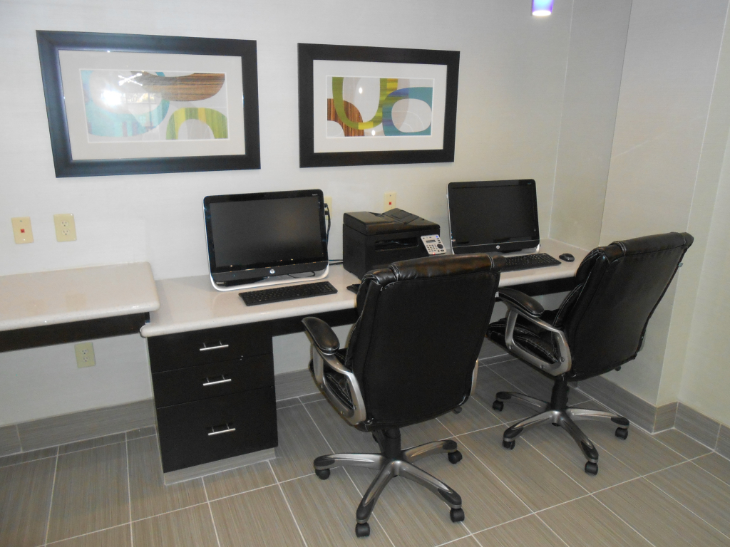 Holiday Inn Express & Suites Houston Northwest-Brookhollow by IHG