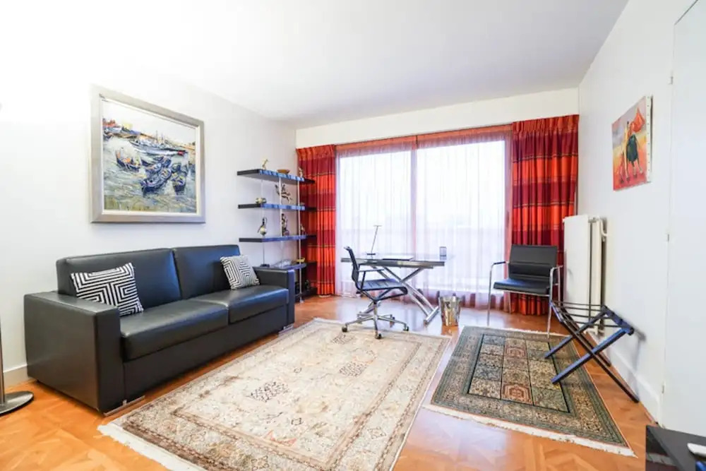Charming Apartment Near Montparnasse