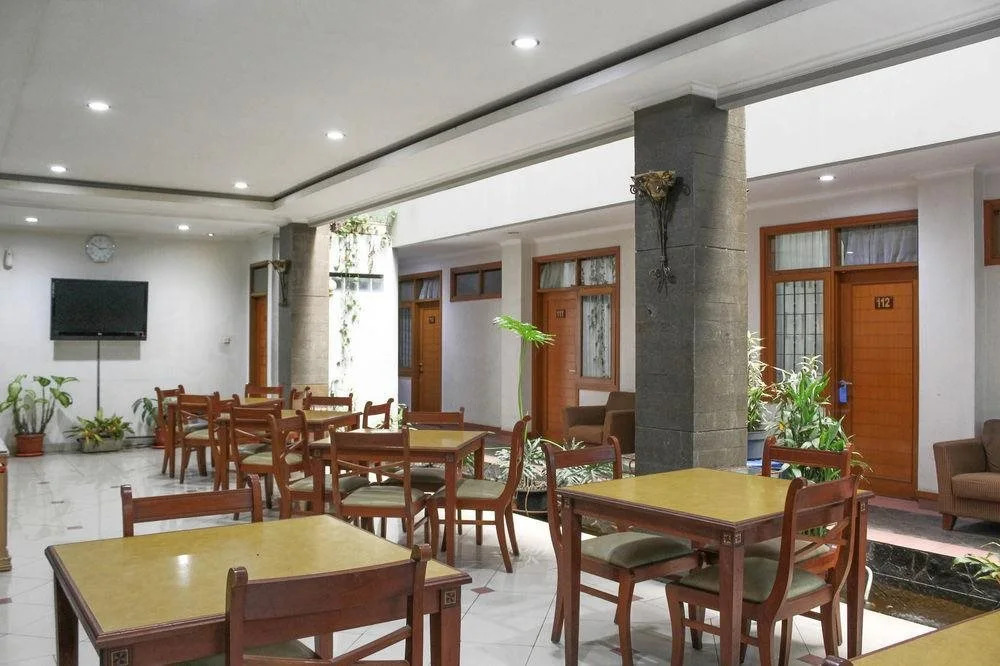 Caryota Hotel