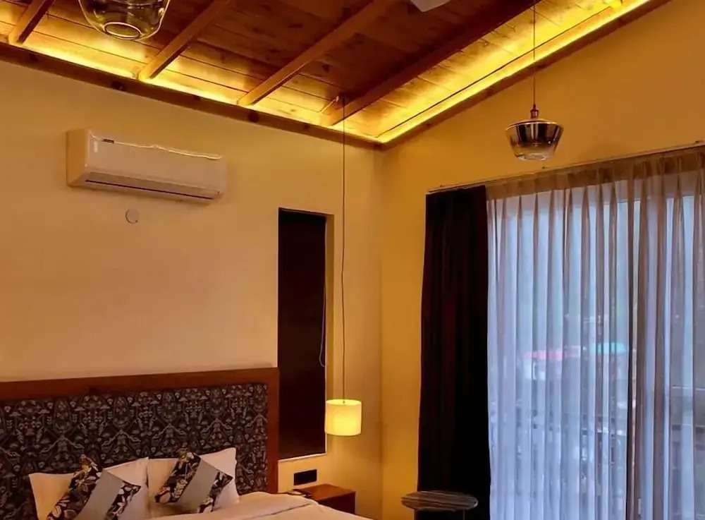 The Cozy Acorn Resort