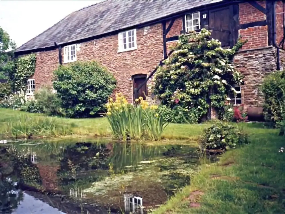 Lower Bache House