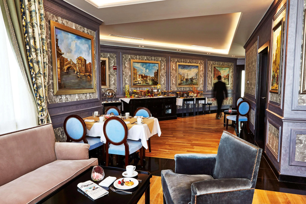 Kempinski Palace Cairo