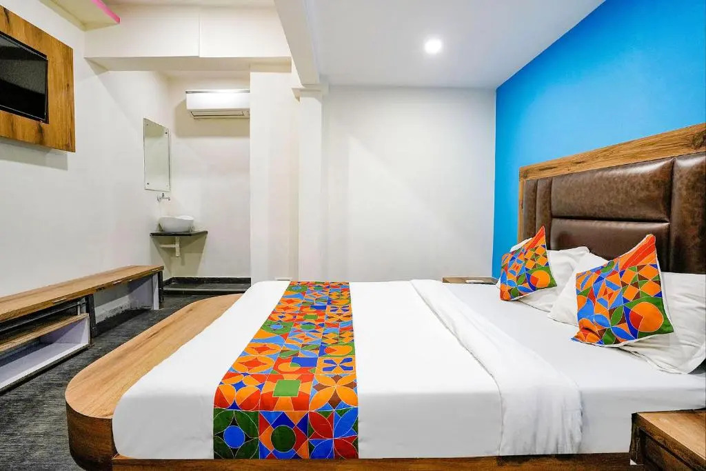 Fabhotel Babas Residency