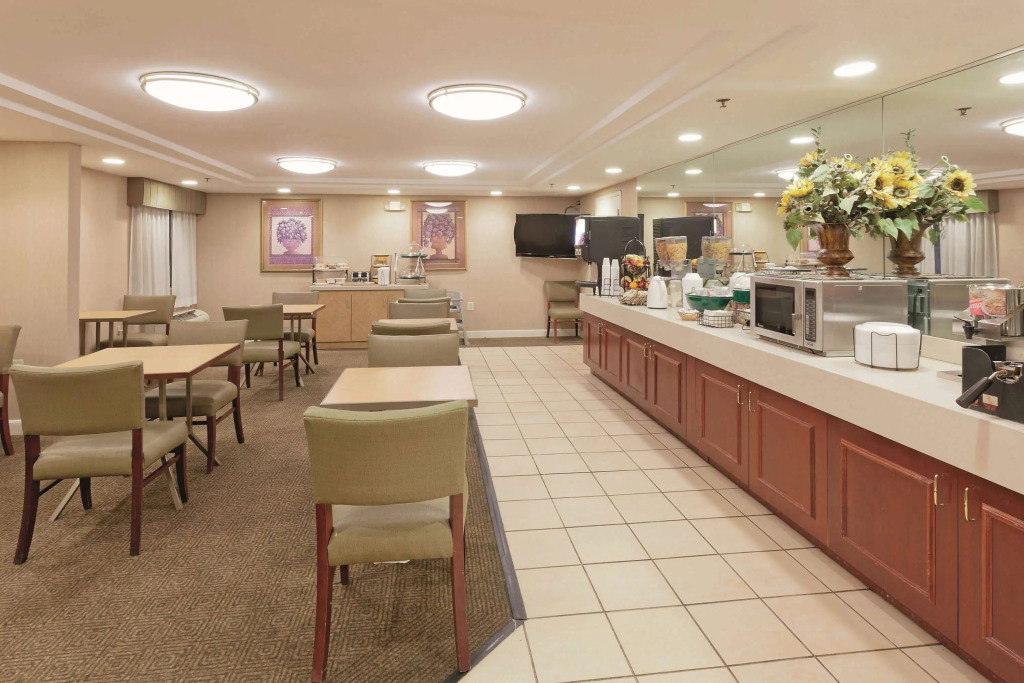 La Quinta by Wyndham Warwick Providence Airport