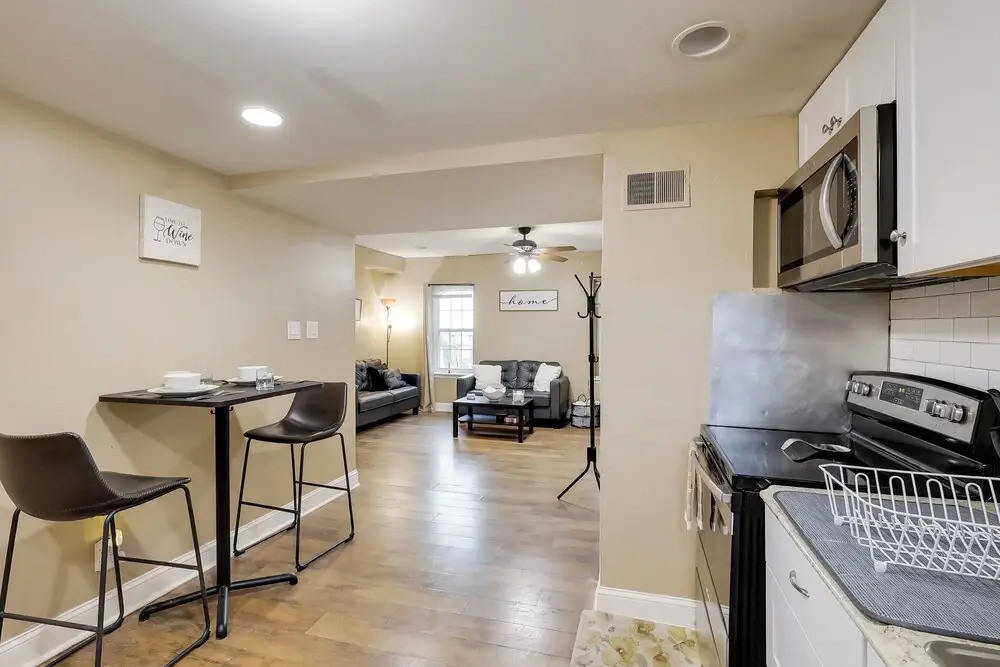 1 Mi to Dtwn Wilmington: Convenient + Cozy Home!