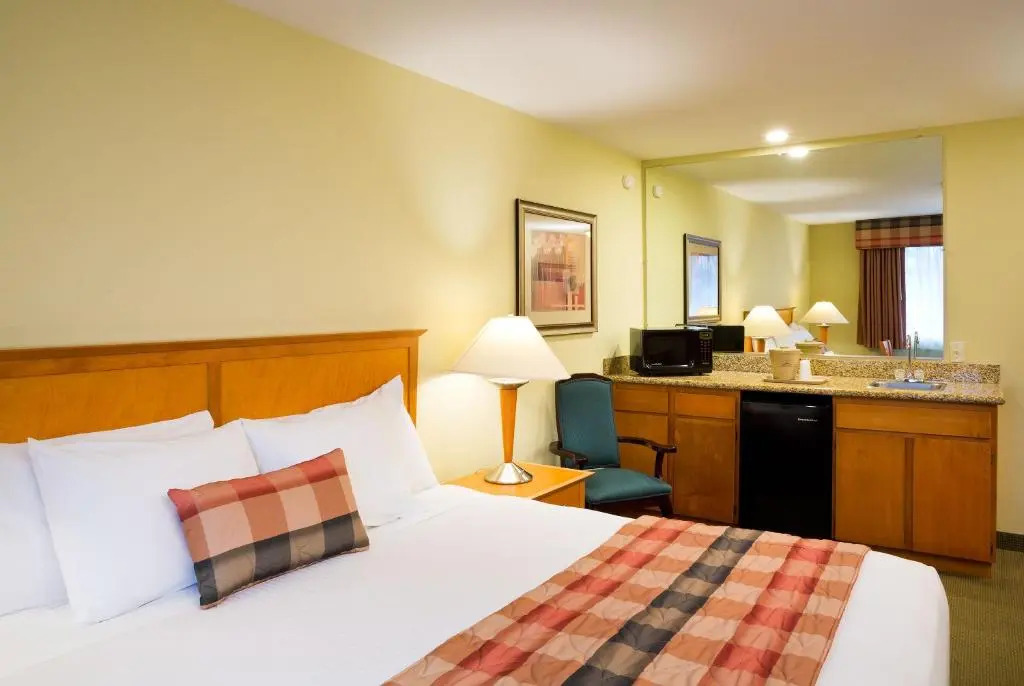 The Marina Inn