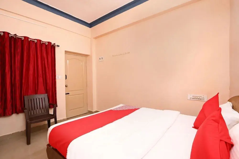 Yashas Residency By OYO Rooms