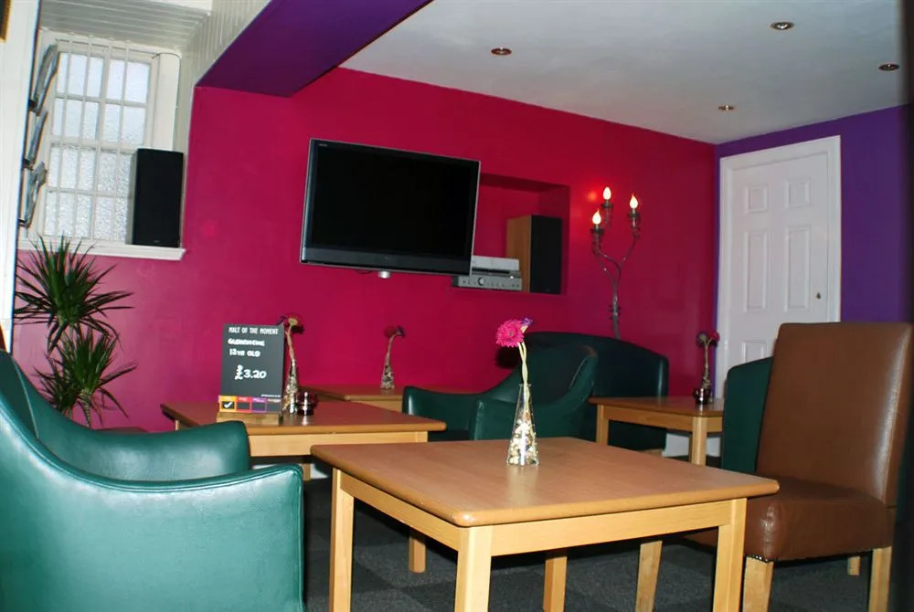 Clovenfords Hotel