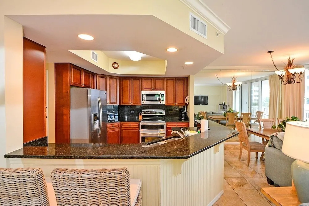 The Crown 3 Bedrooms 3 Bathrooms Condo