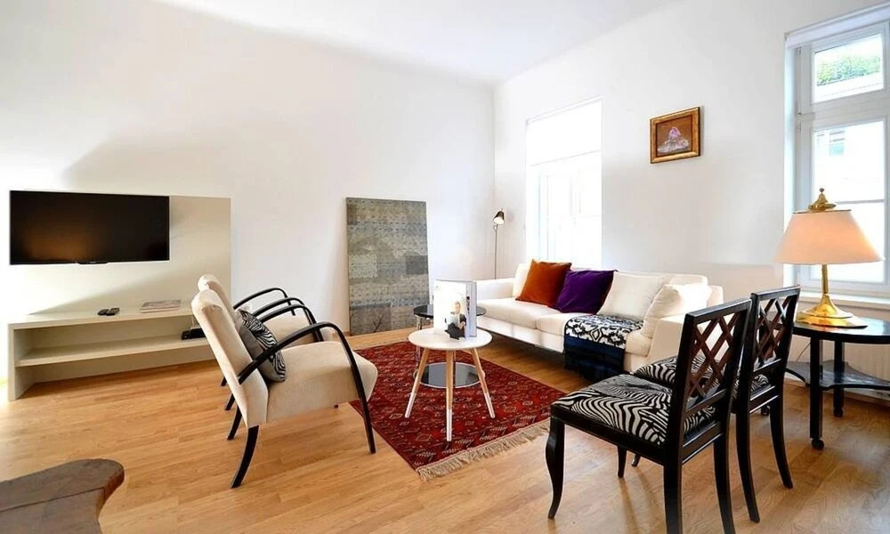 Vienna Residence Bright Apartment for 2 in Central but Quiet Location
