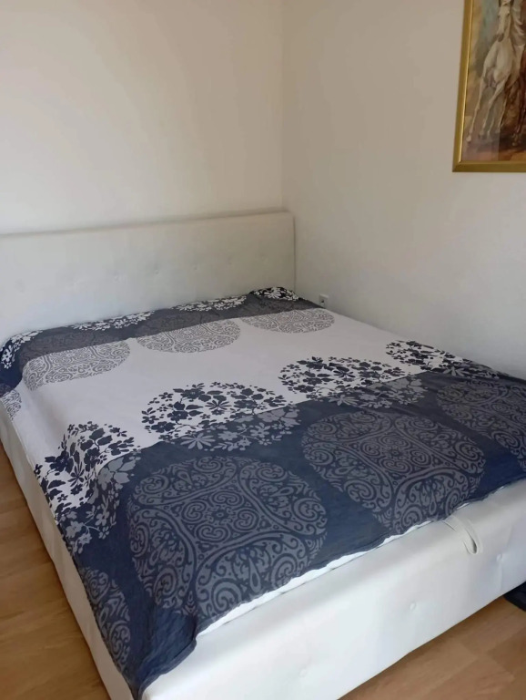 Vera Apartments