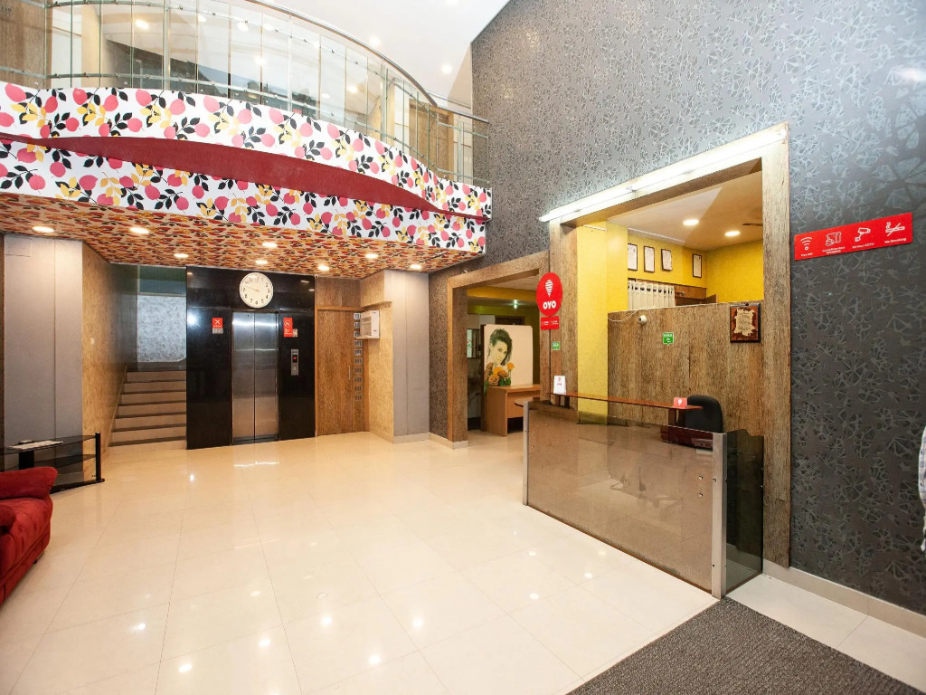 Lotels Hotel