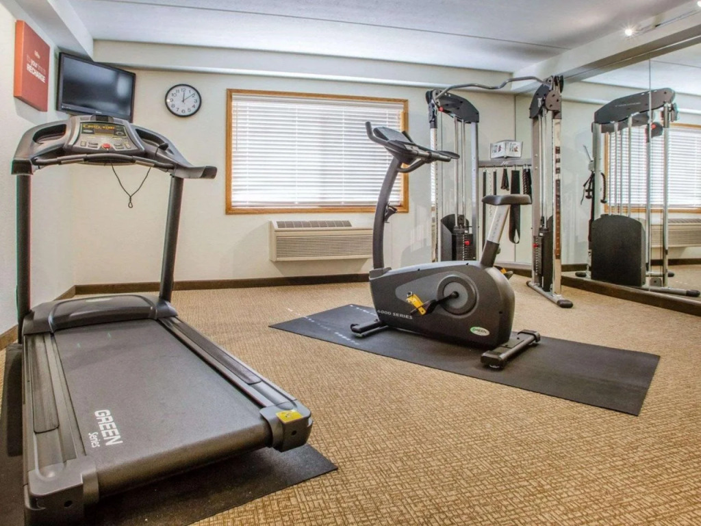 Comfort Inn & Suites Jackson - West Bend